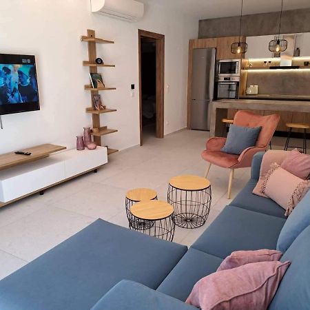 Courtyard Luxury Suites “Marianthi” Pefki Екстериор снимка